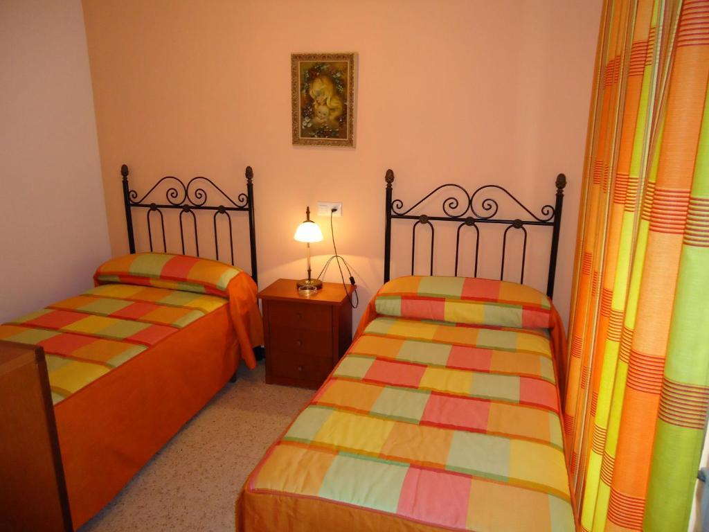 Hostal Los Claveles Baena Værelse billede