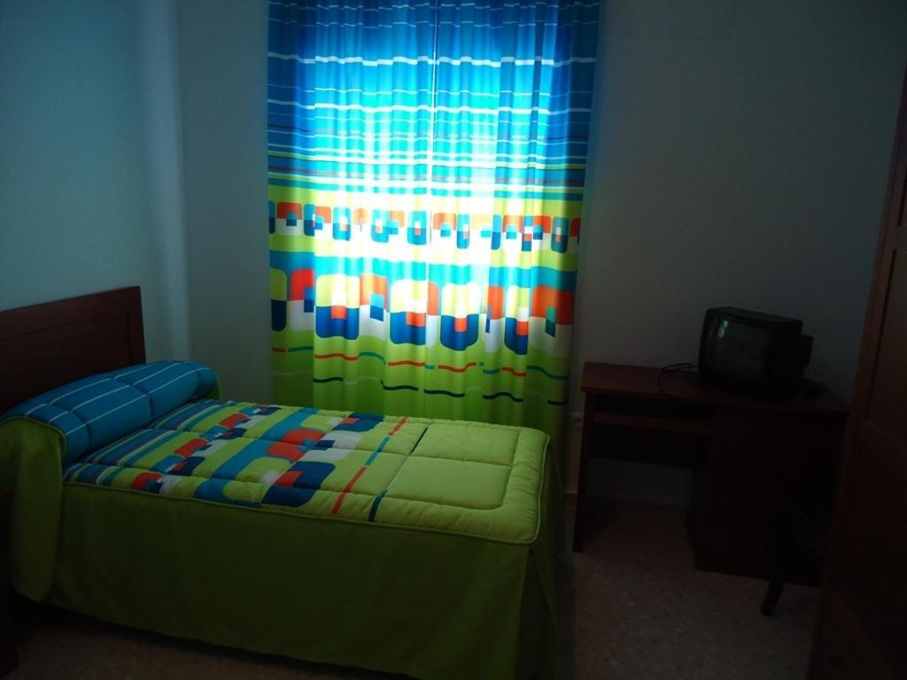 Hostal Los Claveles Baena Værelse billede